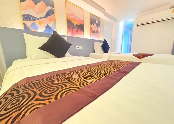 I Silom Отель 4*