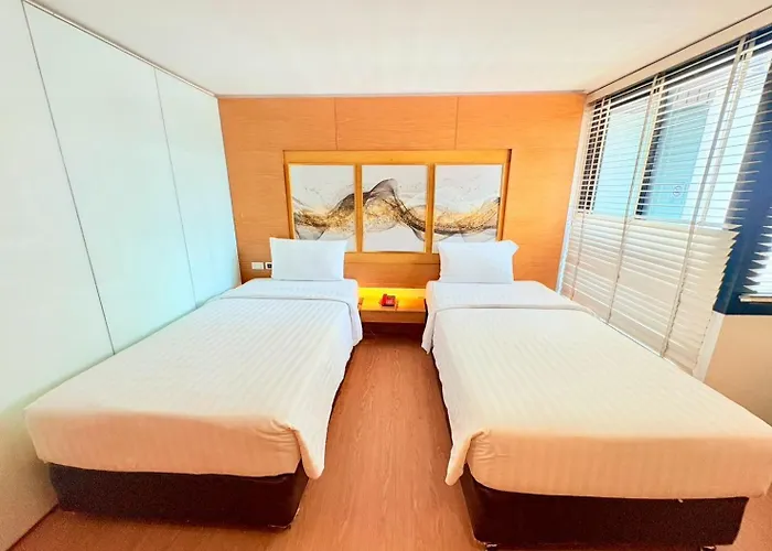 Отель I Silom 4*
