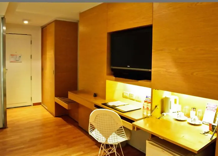 I Silom Отель 4*