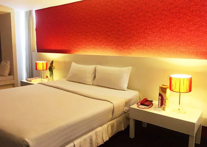 I Silom 4* Бангкок