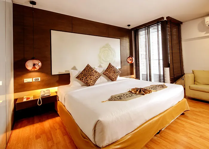 I Silom 4* Бангкок