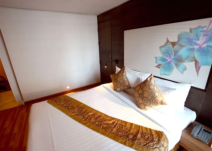 I Silom 4* Бангкок